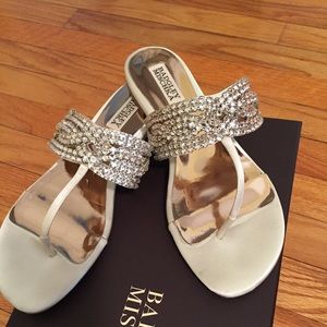 Badgley Mischka Trent Sandals Off White